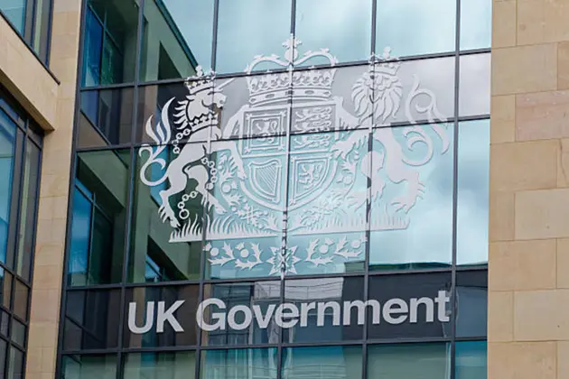 UK regulator starts process of opening up Apple's digital wallet to competitors