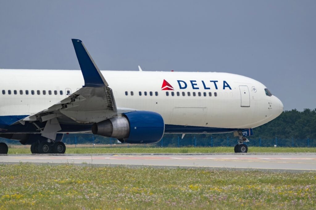 Delta, United, Southwest Stocks In Focus As Airline Group Signals Sharp Drop In Profits