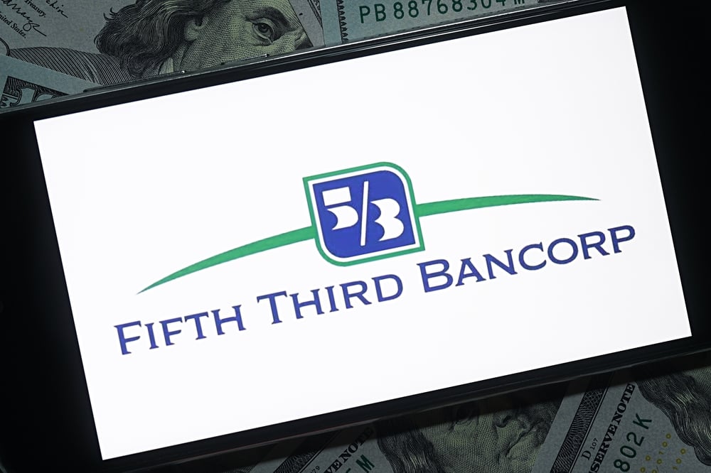Top Wall Street Forecasters Revamp Fifth Third Bancorp Expectations Ahead Of Q2 Earnings