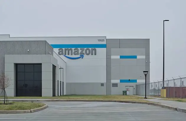 Amazon plans $100M Indiana manufacturing hub, 300 jobs