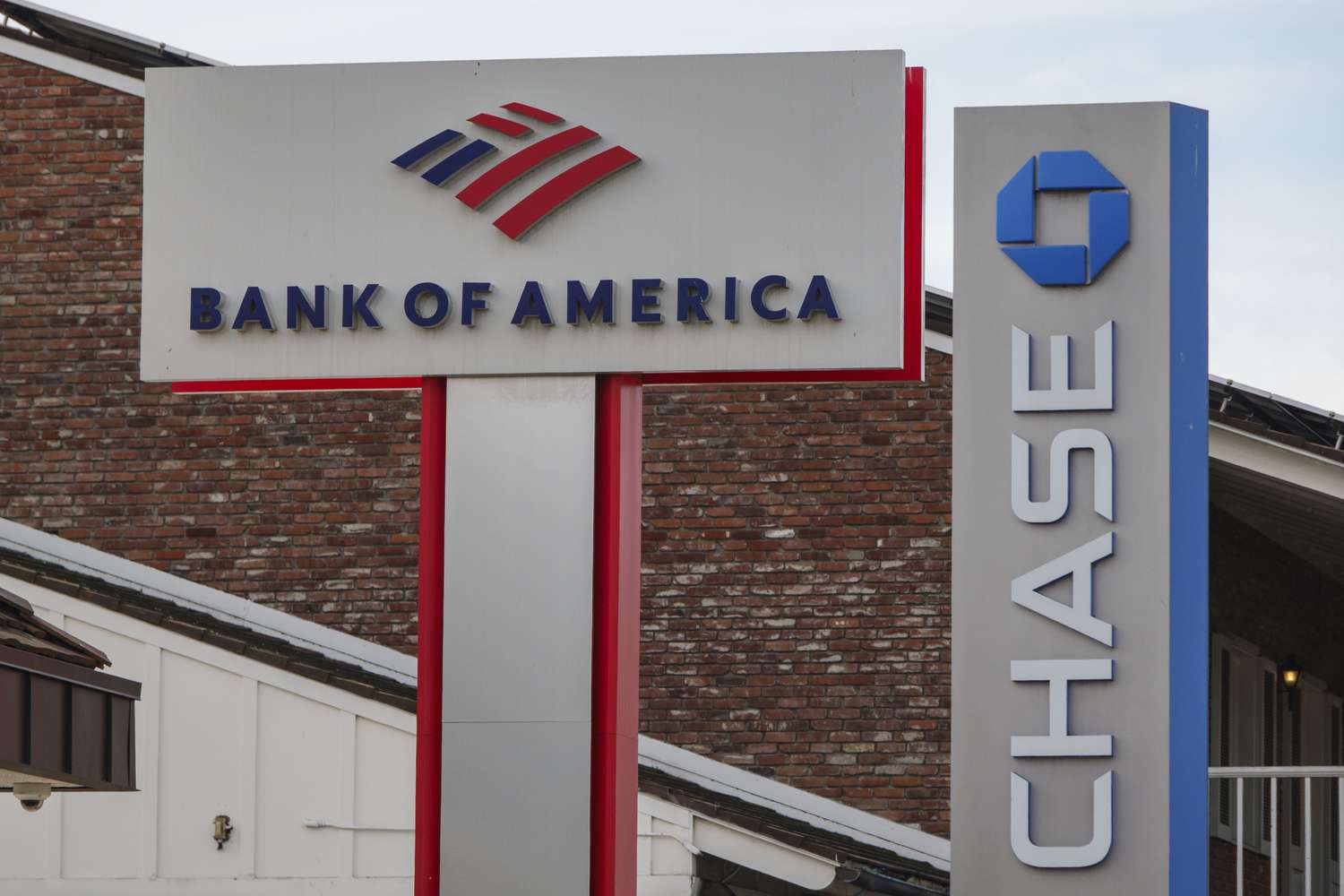 More Big Banks Reported Earnings Wednesday. The Stocks Are Falling.