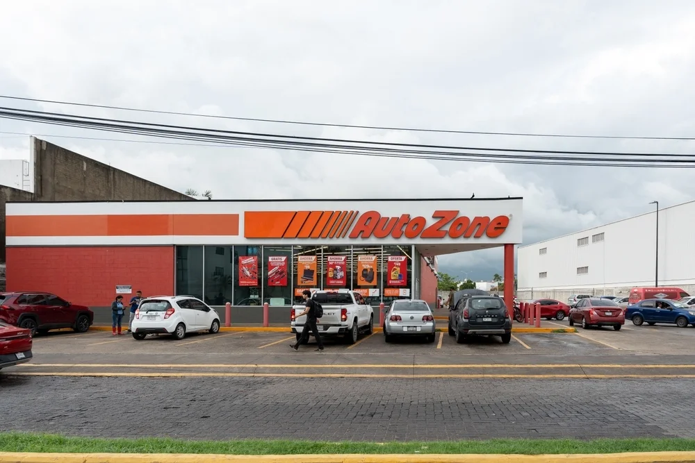 AutoZone's Domestic 'Do It For Me' Business Driving Market Share Gains