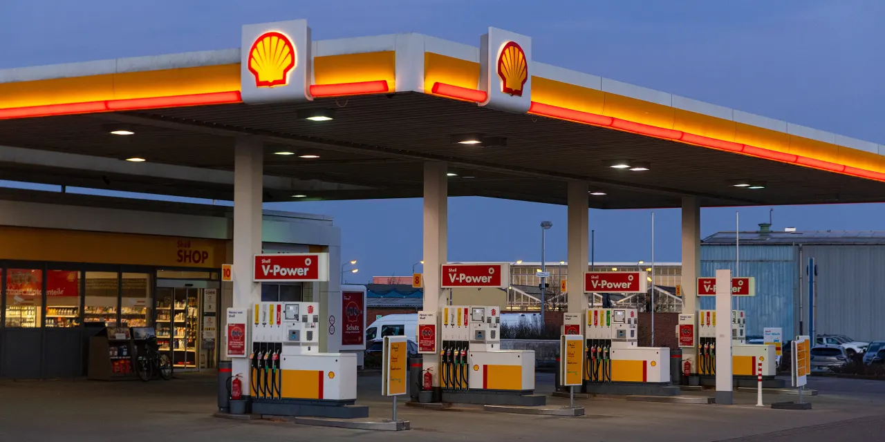 Shell Makes a $16 Billion Canadian Acquisition. It May Be Just the Beginning.