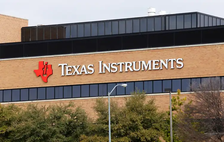 'All aboard:' Texas Instruments Q1 results, guidance indicate recovery is near