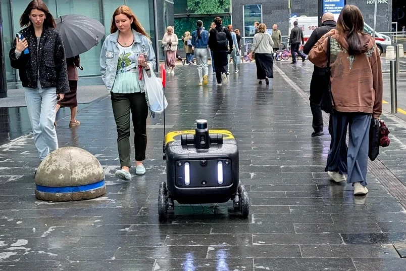 Uber, Shake Shack Launch Robot Deliveries In Chicago