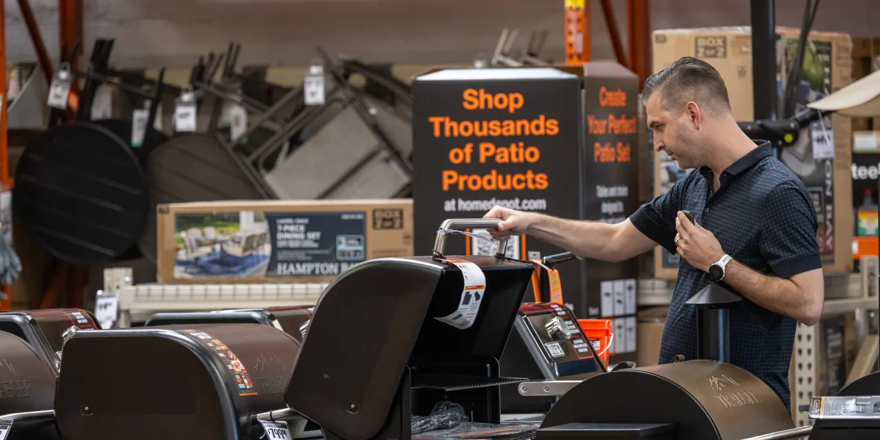 The Oil Squeeze Is Hitting Consumers Harder Than Investors. What That Means for Home Depot and Other Discretionary Stocks.