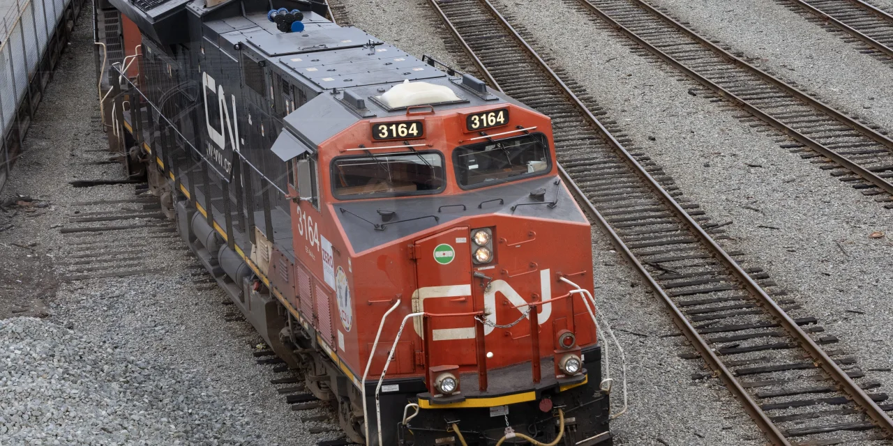 Canadian National Railway Raises 2026 Volume Outlook