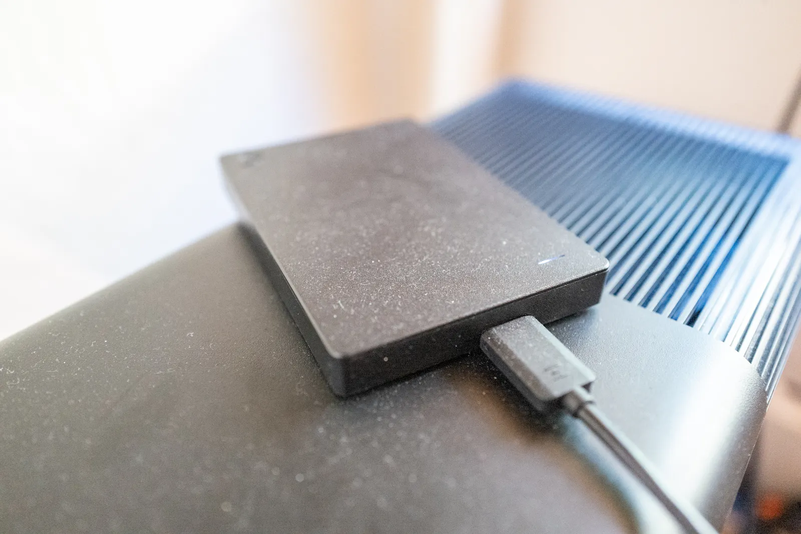 Memory, optical, and AI-construction stocks dive as embattled SaaS stocks rebound