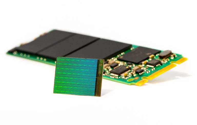 SK Hynix Drops 5% After Approving $38B in New Memory Fabs; Seagate Falls 7%, Micron Barely Dips