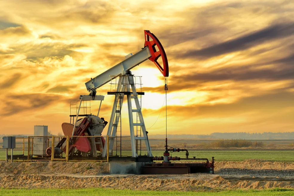 Crude Oil Gains Over 1%; EchoStar Posts Q1 Loss