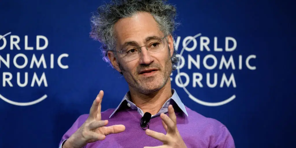 Palantir's CEO says its unconventional boot camps are driving sales - Business Insider