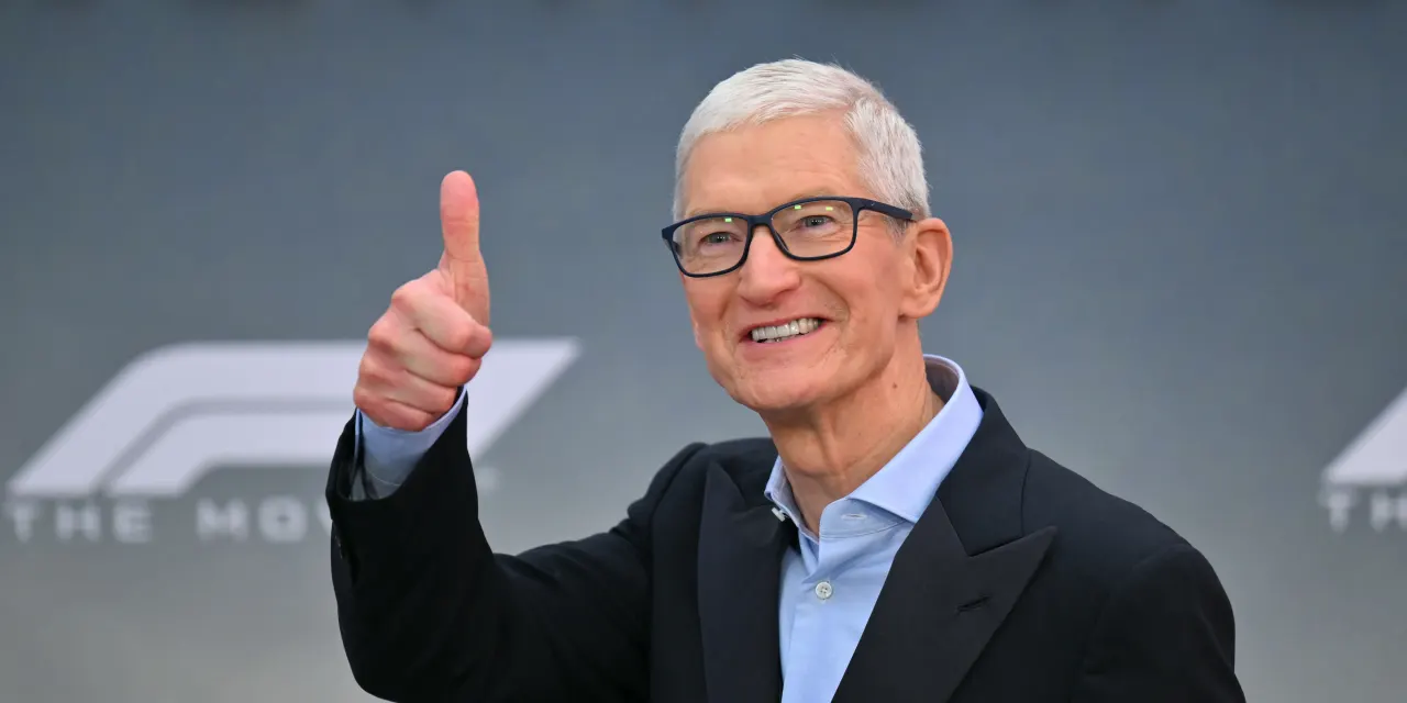 Tim Cook is back to buying Nike stock, four months after an ill-timed purchase