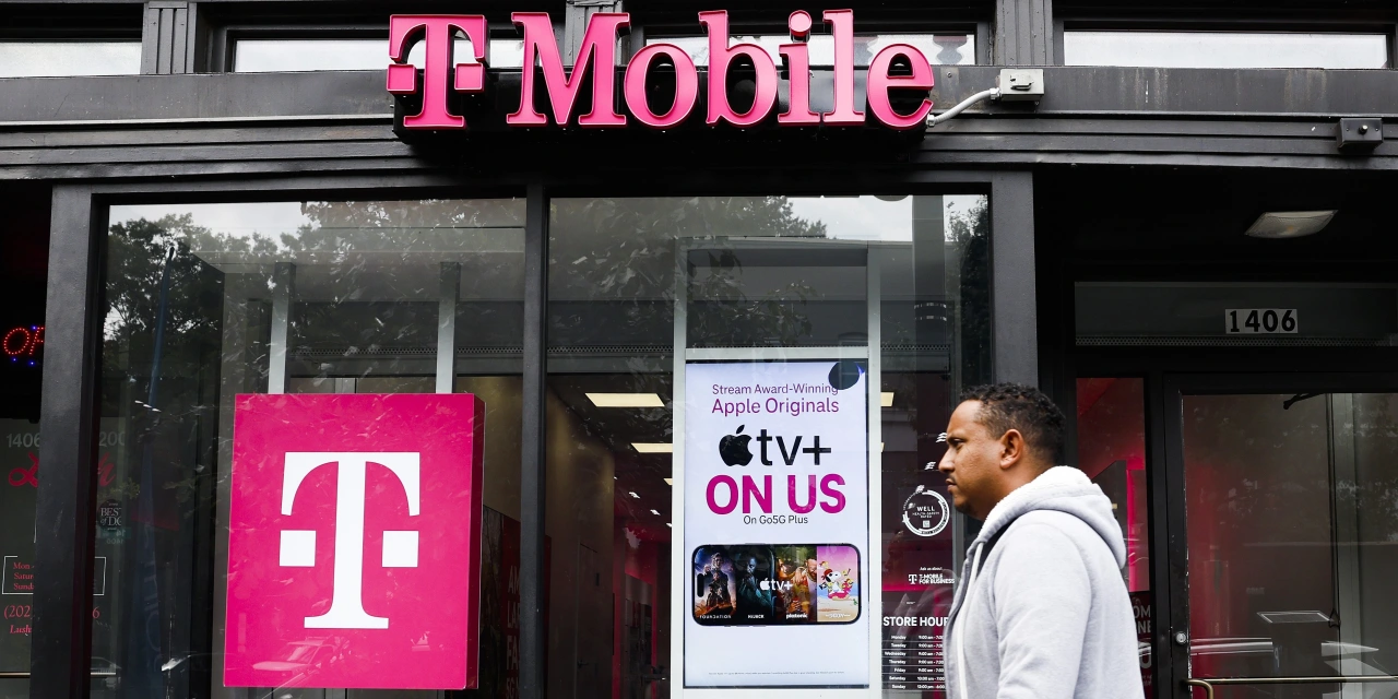 T-Mobile Profit Ticks Up on Growth in Postpaid Sales