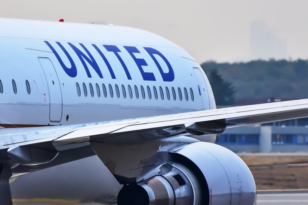 United Airlines Touts More Legroom, Replaces Select Middle Seats With Shared Tables on New Airbus A321XLR