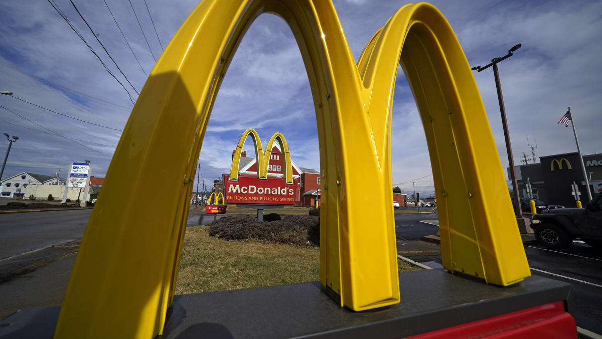 McDonald's, Krispy Kreme partnership will 'recapture' breakfast traffic