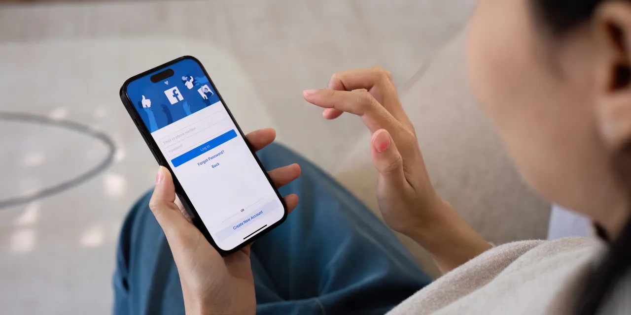 Meta Wants Influencers to Come Back to Facebook. It’s Willing to Pay.