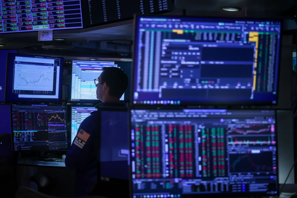 Barclays’ Stock Indicator Flashes First Buy Signal Since August