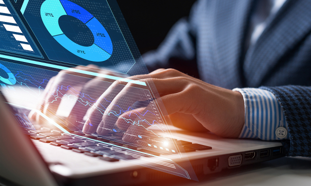 AI-Led Growth & Strong Cash Generation Support VRSK Amid High Debt