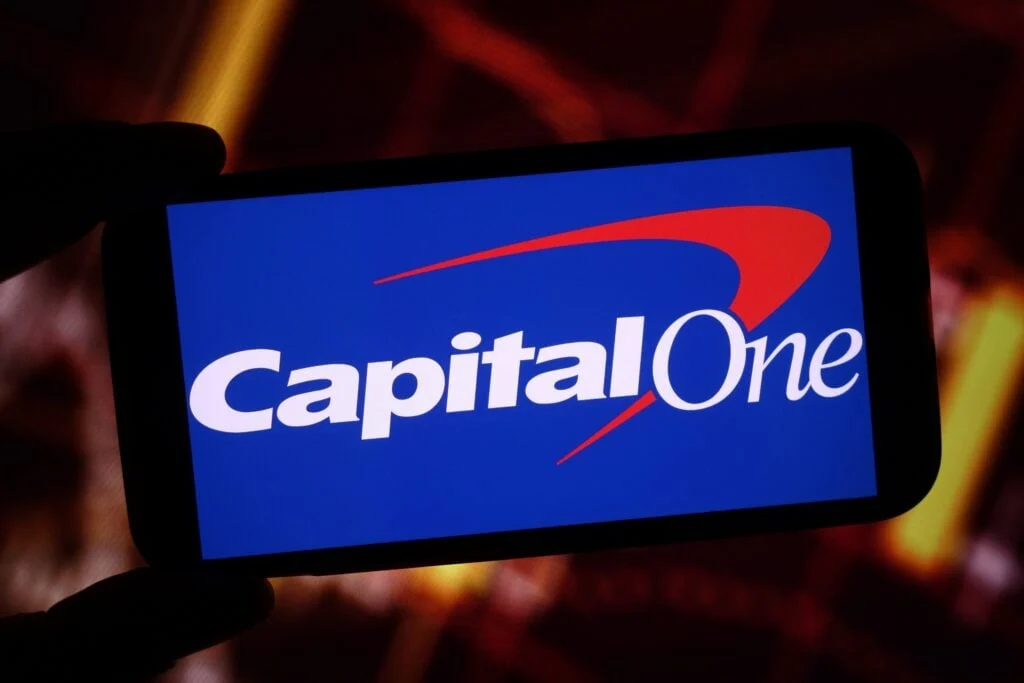 Capital One Shares Trade Lower After Earnings Miss, Announces Brex Acquisition