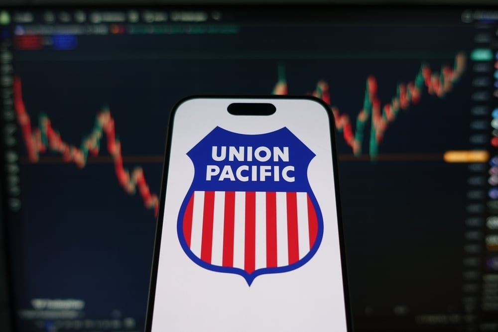 Union Pacific Posts Best-Ever Freight Revenue, Raises Profit Outlook