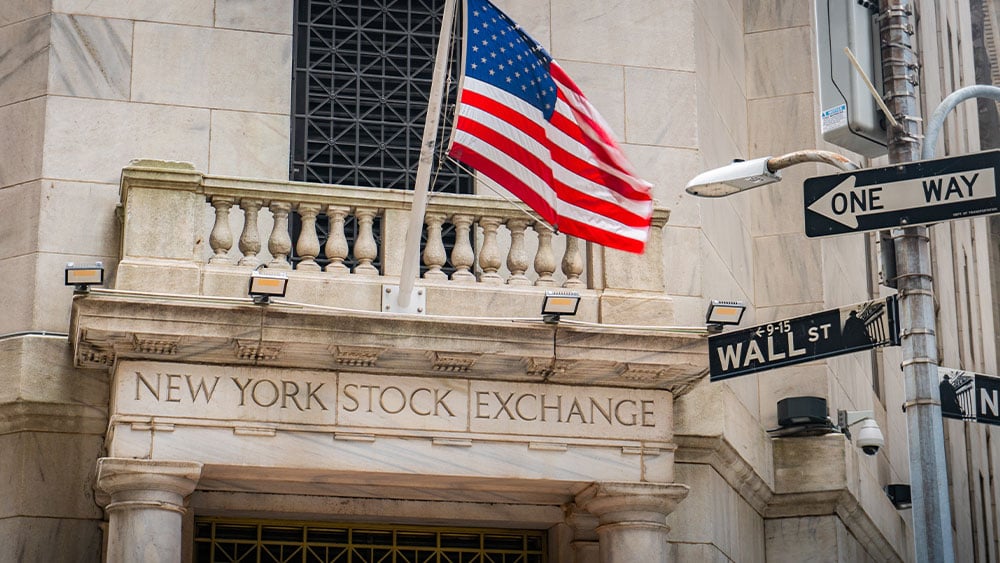 Stock Market Today: Dow Rises As Nvidia Rebounds; AppLovin, Palantir, Tesla Near Buy Points (Live Coverage)