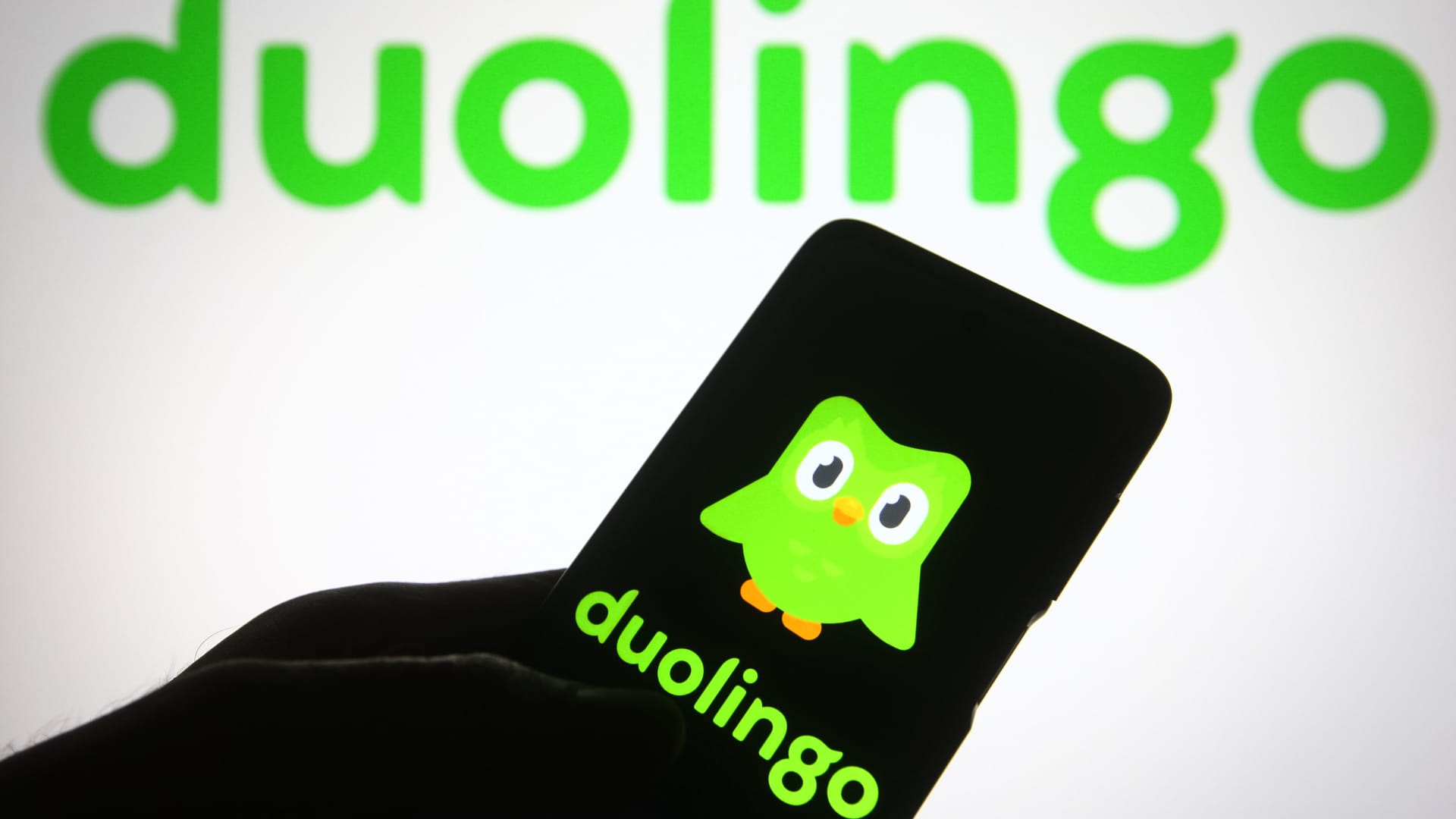Duolingo stock skyrockets 30% on boosted guidance as AI powers user growth