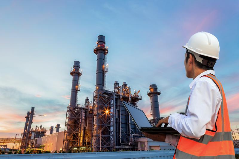 ExxonMobil Is Eyeing a Potential $8 Billion Bet on Shell's U.S. Chemical Plants. Here's What It Means for XOM Stock.