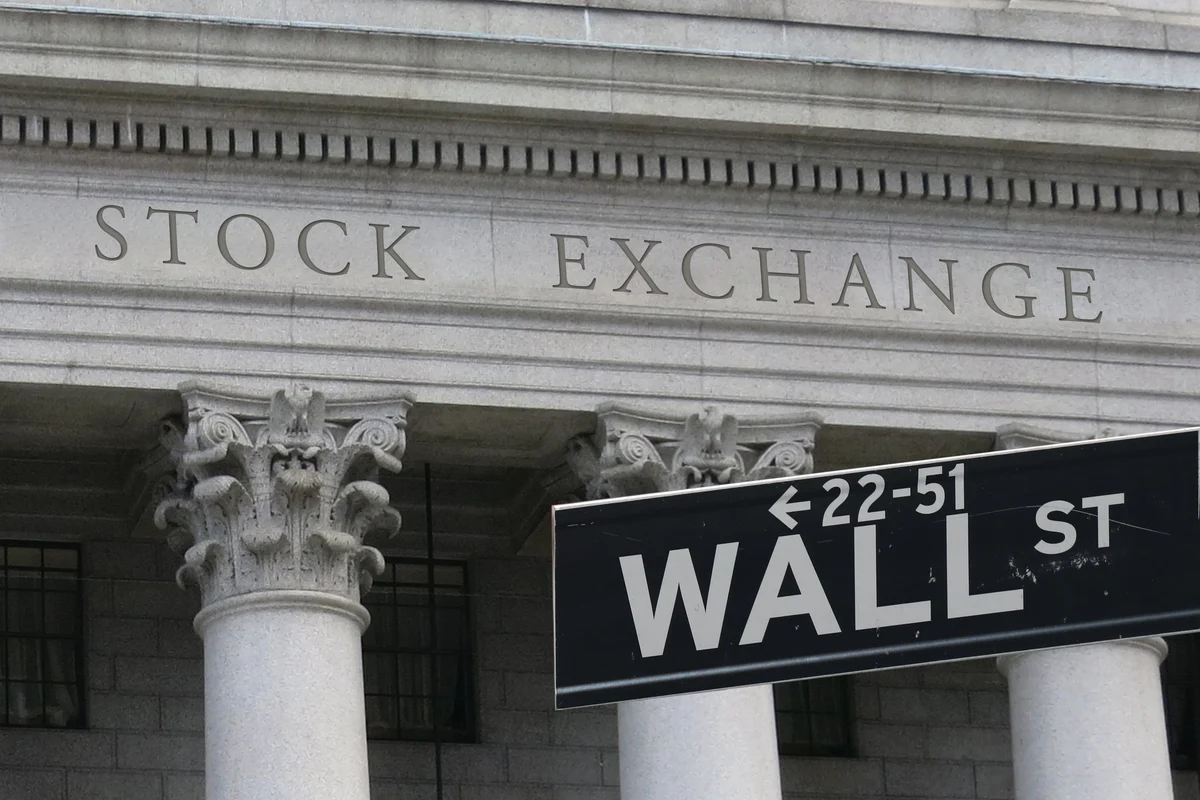Prediction: After Underperforming the Nasdaq for 8 of the Last 10 Years, the Dow Will Beat the Nasdaq and S&P 500 in 2026