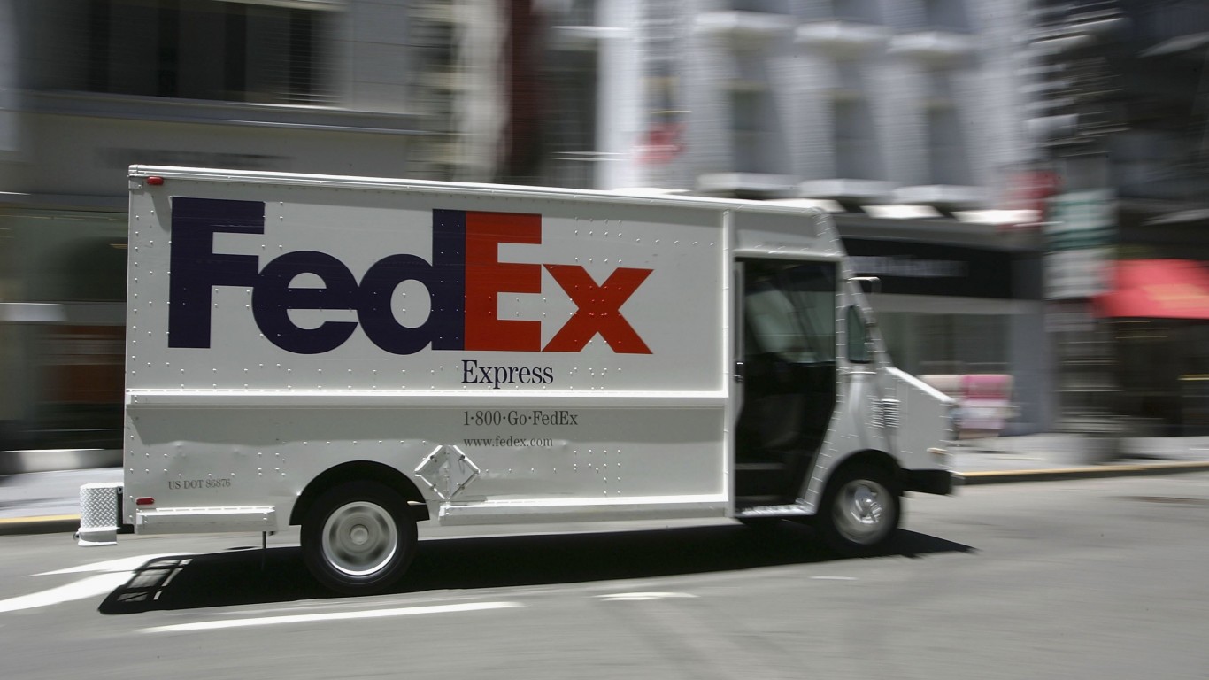 UPS Falls 11% — And FedEx Just Stole Its Crown