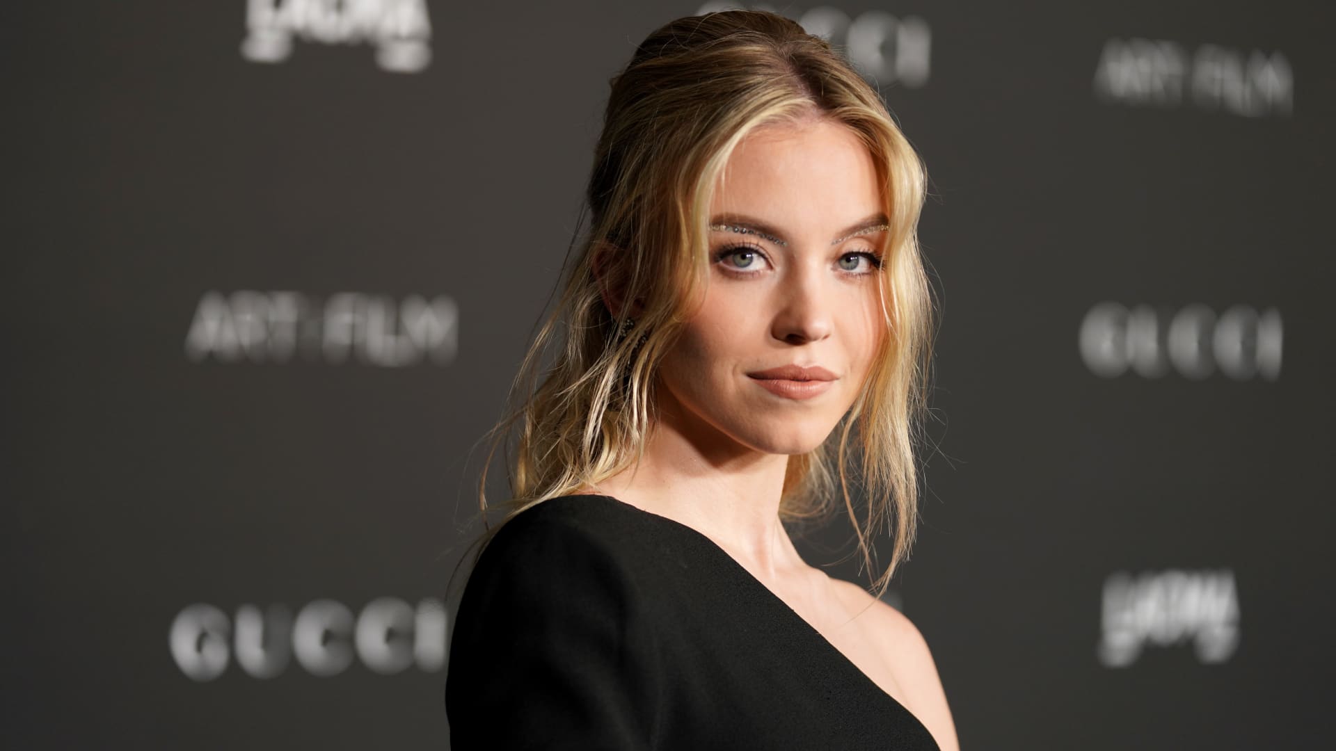 Sydney Sweeney sparks latest meme stock rally as American Eagle soars 18%