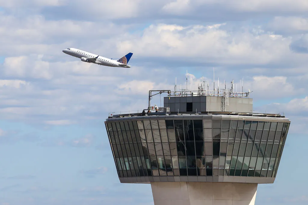 United Airlines cuts 10% of its Newark flights, citing air traffic controller understaffing