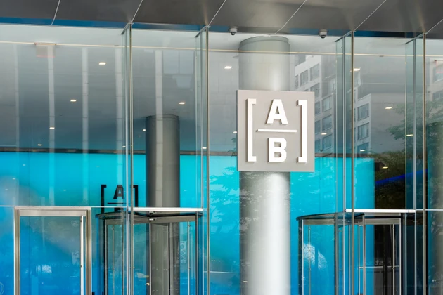 AllianceBernstein AUM slips 4.7% in March
