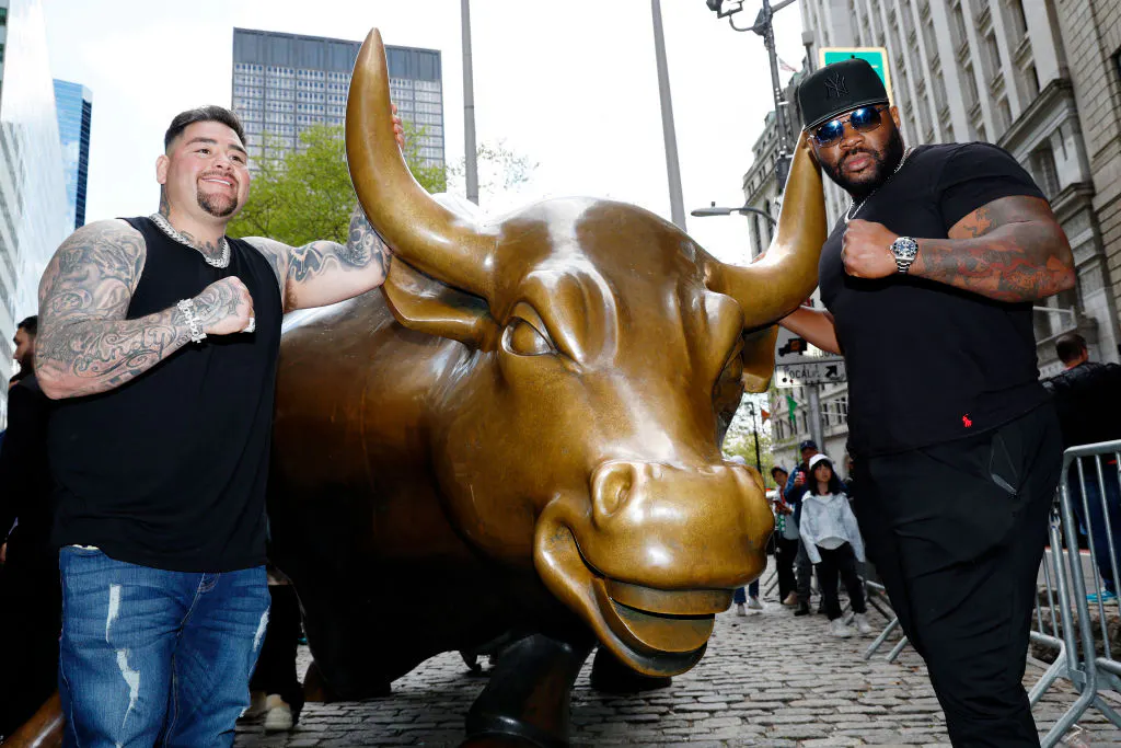 US stocks rally as momentum stocks live up to their name