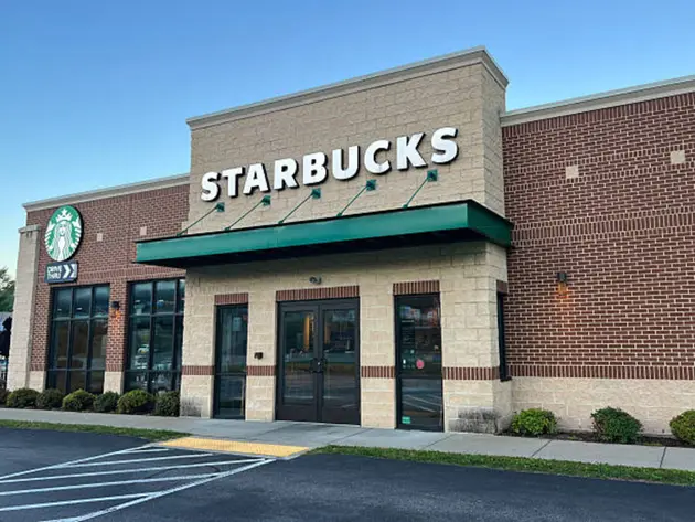 Starbucks snaps six straight sessions of gains