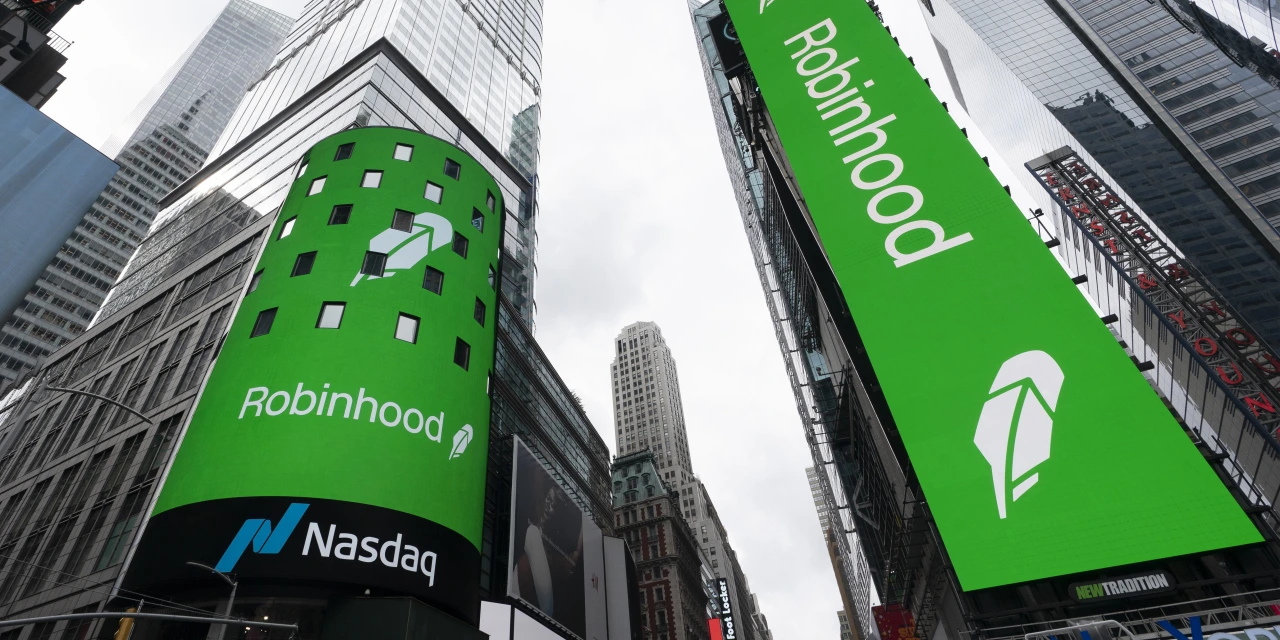 Robinhood Offers to Bring Cash to Your Doorstep, for a Fee