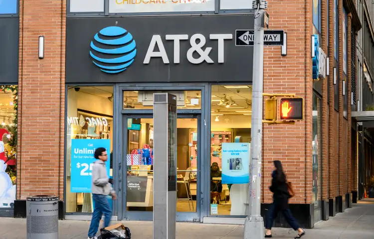 AT&T looking to sell its Mexican unit for $2B - Bloomberg