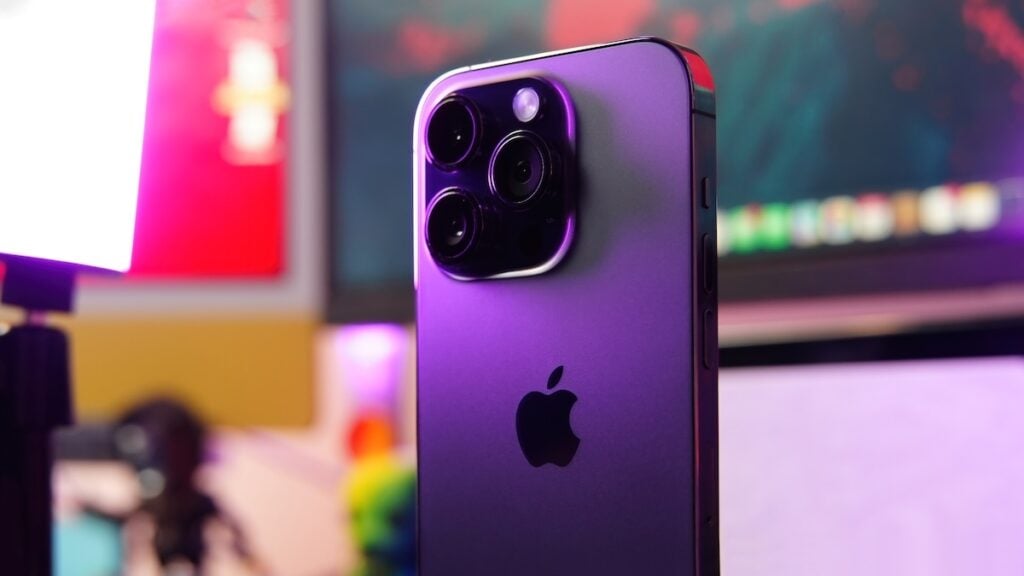 Apple's 'Surprise and Shine' iPhone 18 Teaser Has This Analyst Seeing a Big Camera Upgrade and New Color