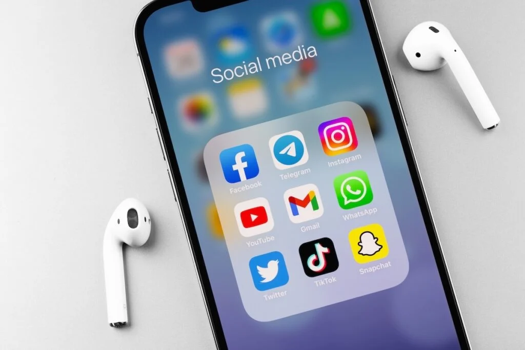 Mark Zuckerberg's 'Dumb' Users Chat Revived By Pavel Durov As Meta Faces Lawsuit Over WhatsApp Privacy Claims: 'The Only Thing That's Changed...'