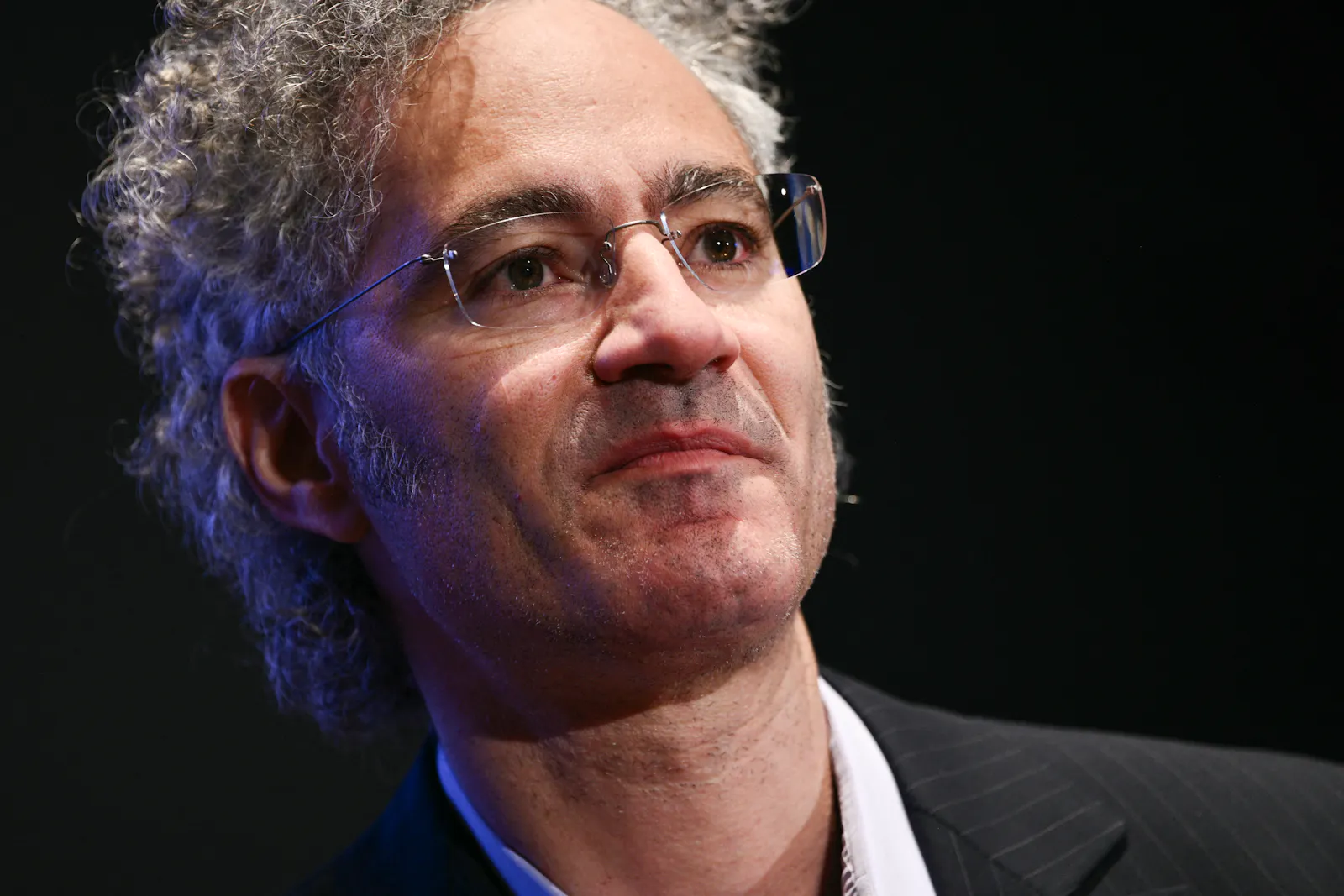 Analyst hikes Palantir price target after conference comments