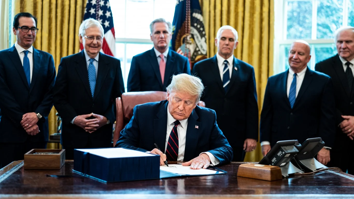 Trump Just Signed a Scaled-Back AI Executive Order: What the Voluntary 30-Day Review Means for Big Tech