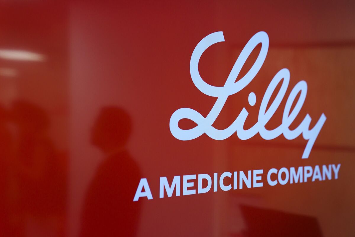 Lilly’s Obesity Pill Gets US Approval in Challenge to Novo