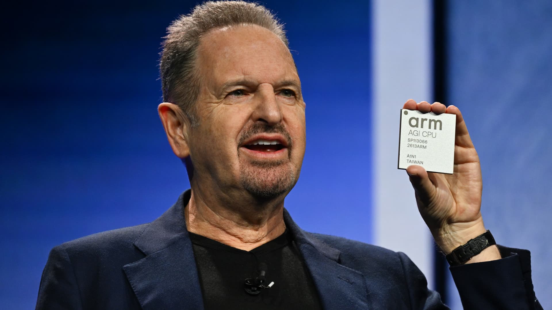 Arm's quarter shows how it's carving a lucrative path in the crowded CPU resurgence