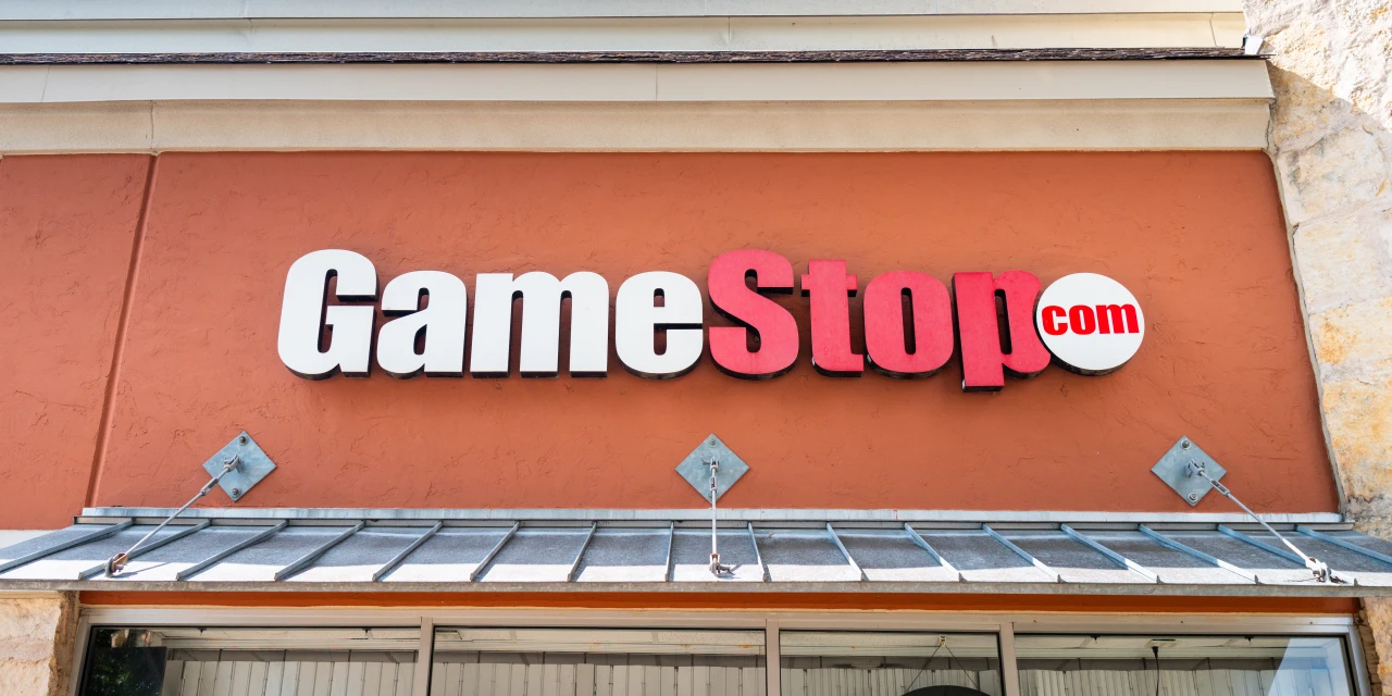 GameStop Profit Rises, Boosts Full Year Outlook