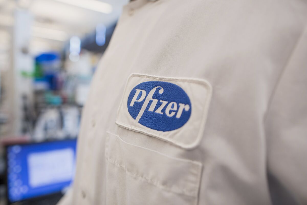 Pfizer's First Gene Therapy Gets Approval for Clotting Disorder - Bloomberg