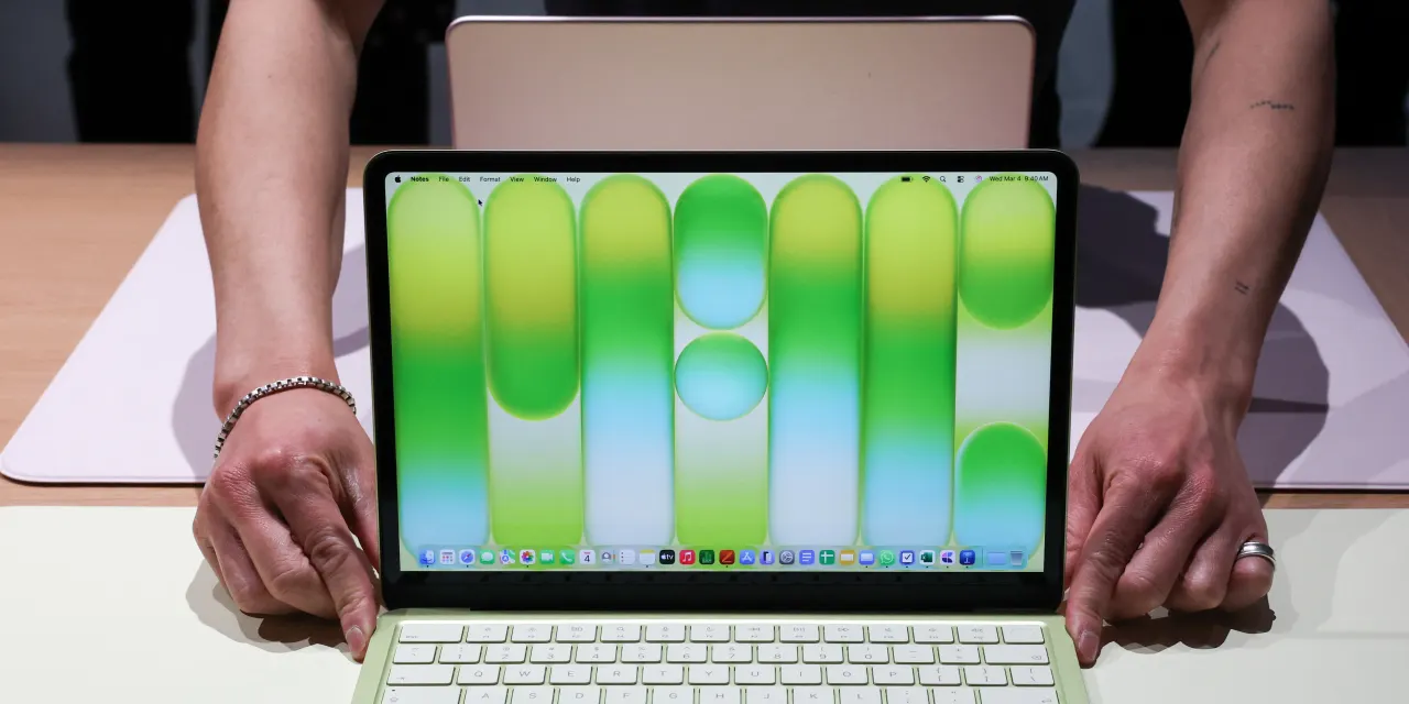 Apple’s Latest Launch Was ‘Best’ Ever for New Mac Customers. What It Means for the Stock.