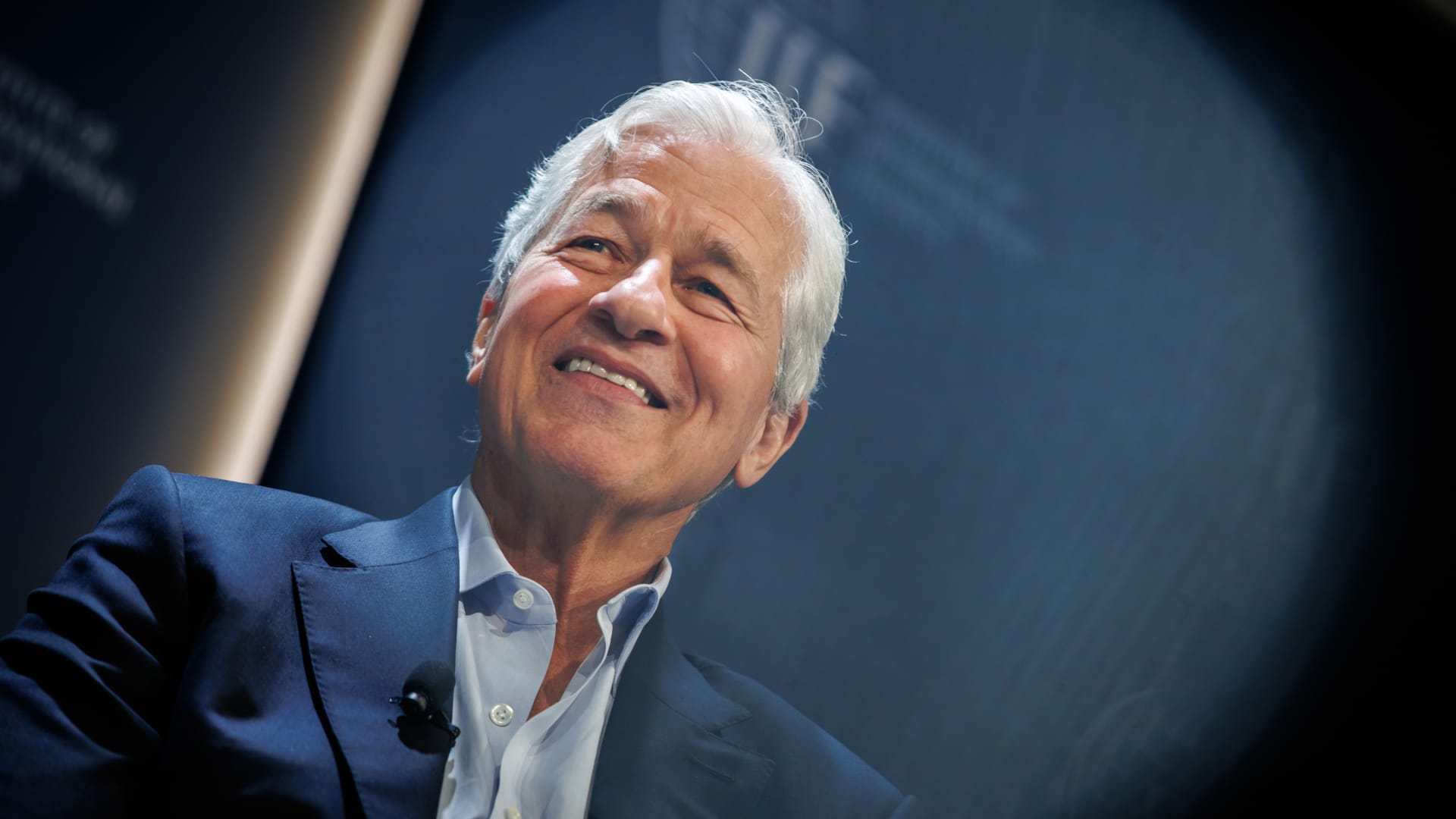 JPMorgan reaches deal to become Apple credit card issuer, source says