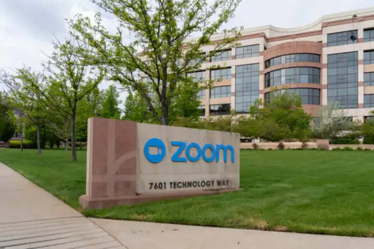 Zoom snaps six straight sessions of losses