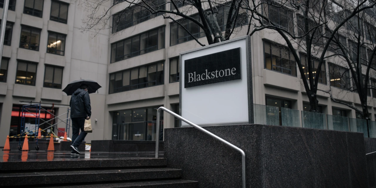 Even More Investors Want Out of Private Credit
