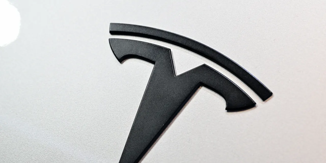 J.P. Morgan ends bearish Tesla call that was predicting a 65% stock drop