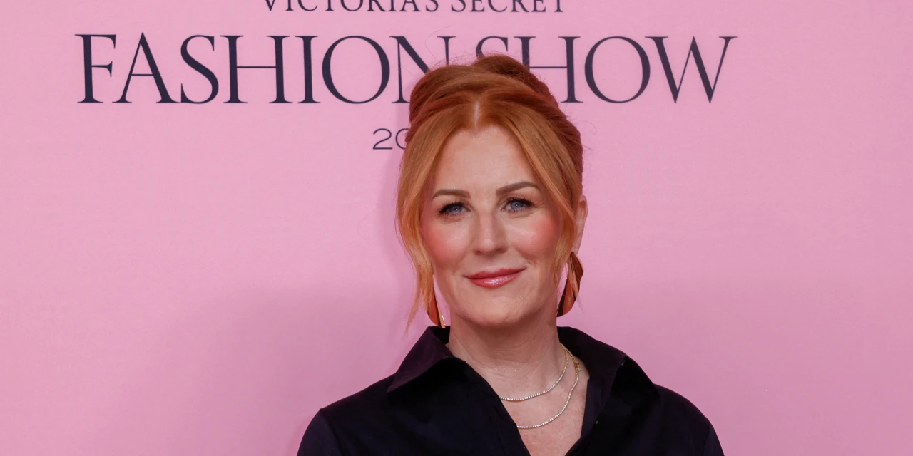 Victoria’s Secret Sales Boosted as Chain Offered Fewer Discounts